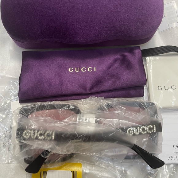 GUCCI CLASSIC BLACK RHINESTONE GUCCI ON TEMPLES SUNGLASSES , SEEN ON CELEBS - Picture 16 of 16